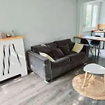 Joli F2 Gare Orleans Avec Parking Prive Et Balcon Classe 3 Etoiles