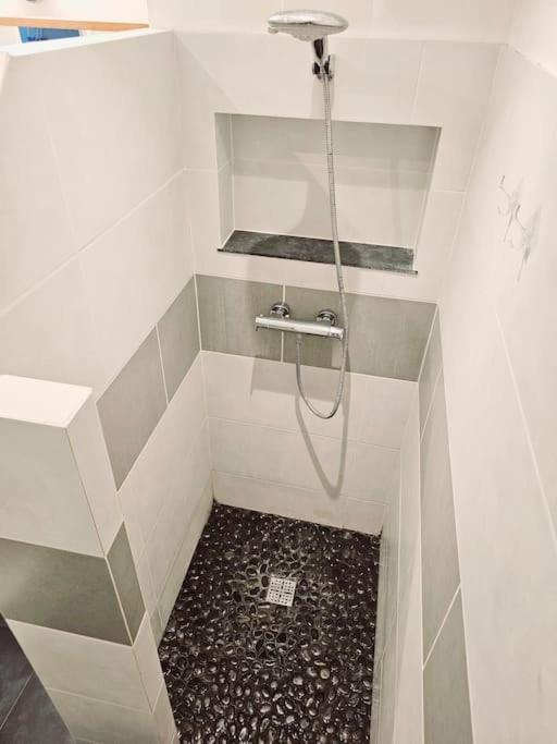 Joli F2 Gare Avec Parking Prive Et Balcon Classe 3 Etoiles Appartement